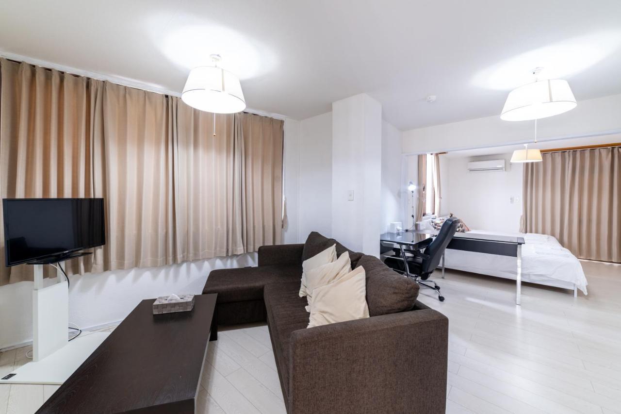 Апарт готель Izumisaki Terrace402 Наха Екстер'єр фото